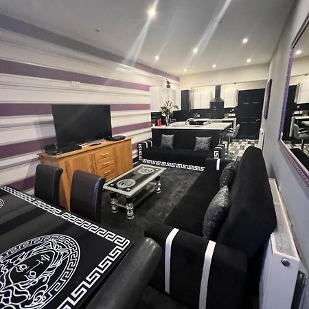 Boutique Blackpool 2 Bed Grey Apartment Sleeps 10 Eksteriør bilde